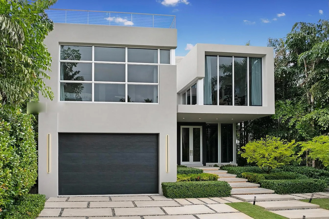 Villa Carlo Rental in Miami Beach - Image 1